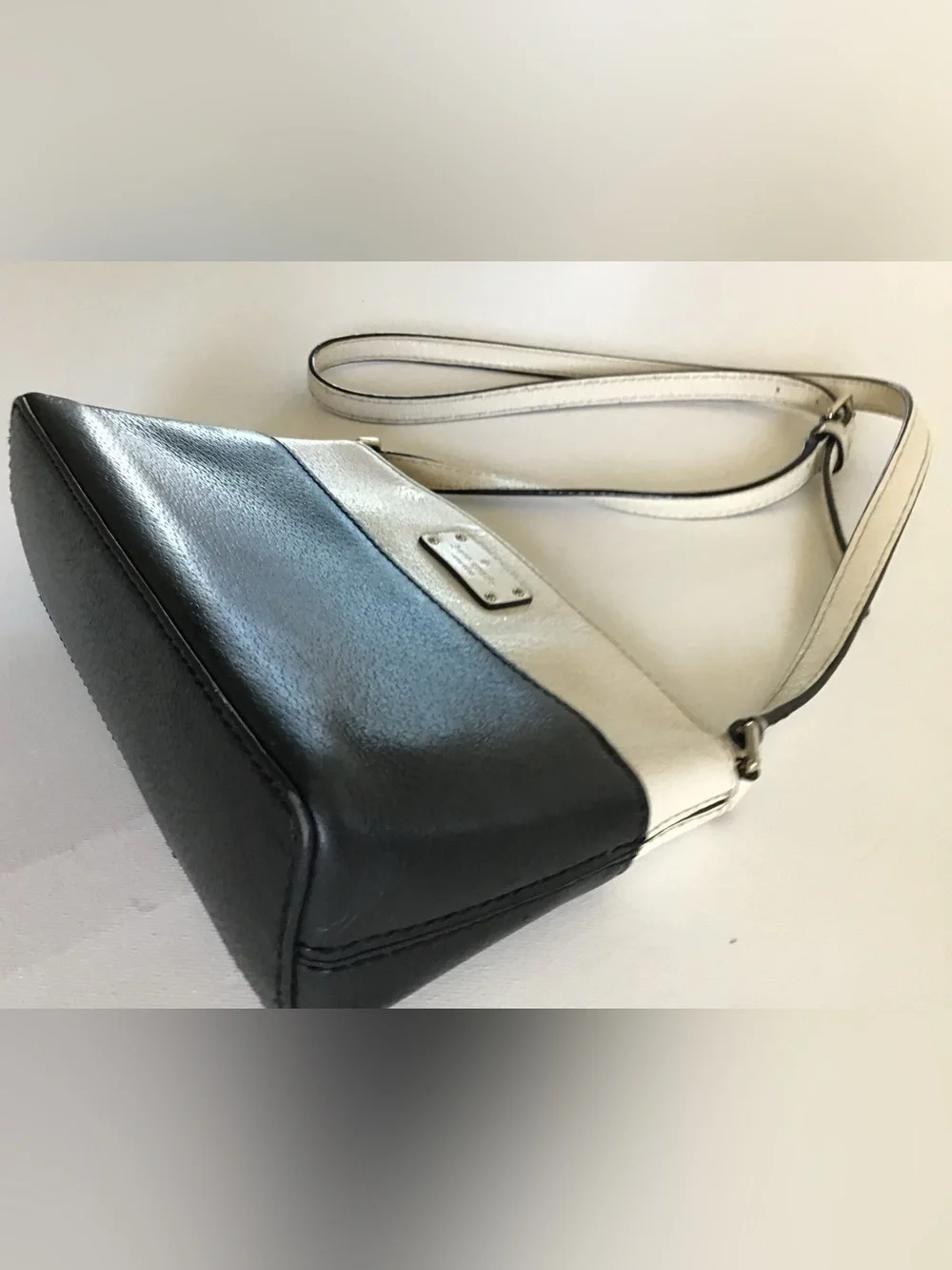 Kate Spade New York Grove Street Colorblock Crossbody Bag Black Cream Leather